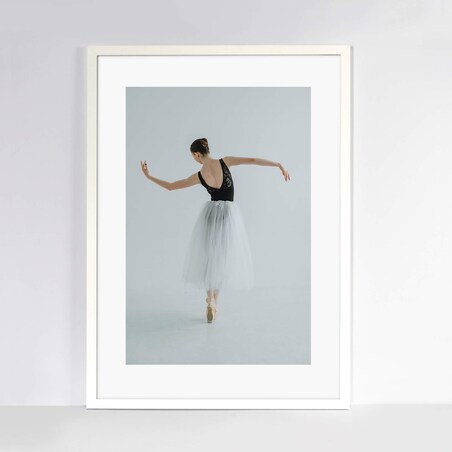 Ramka na zdjęcia 50x70 cm biała wisząca poziom pion rama MDF z plexi klasyczna ramka