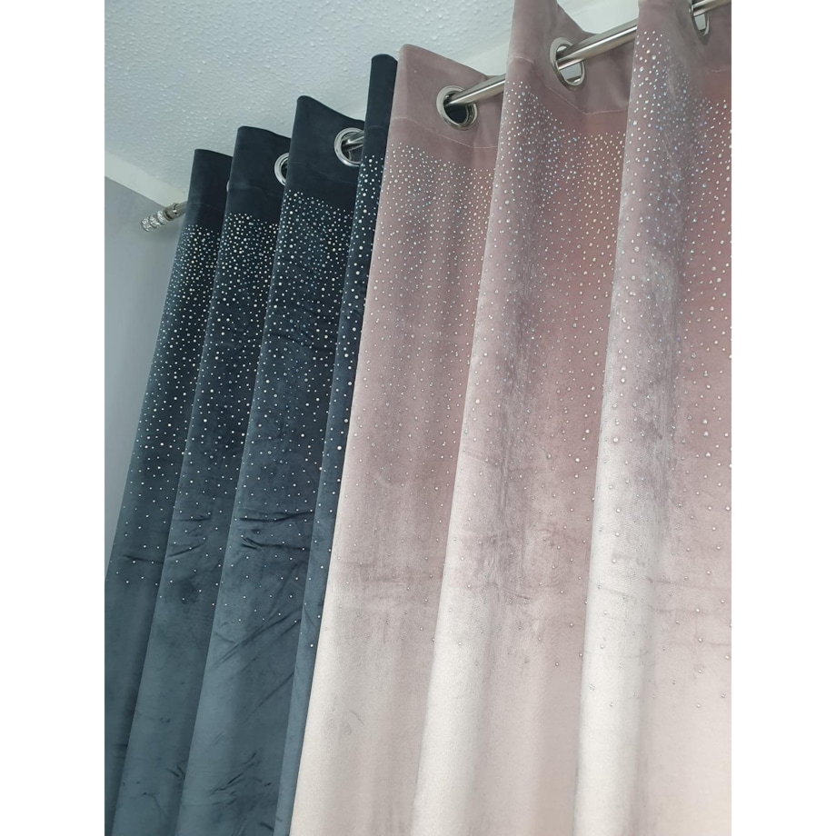 Zasłona welurowa "metor" z błyszczącą aplikacją od góry 140x250 cm przelotki | jasny beż