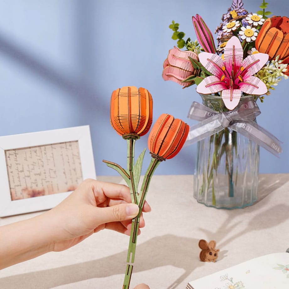 Pomarańczowy tulipan DIY - kwiaty Robotime