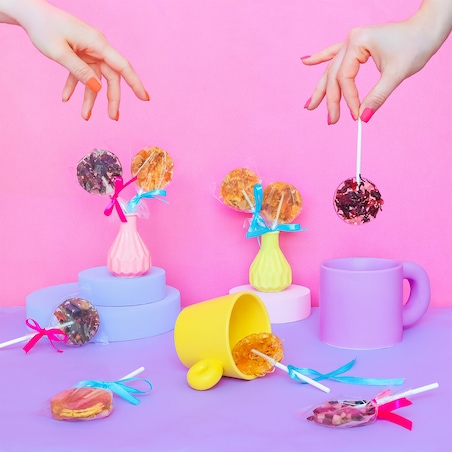 Herbaciany Lizak Mango Tango - pyszny cukrowy lizak do rozpuszczenia w gorącej wodzie z dodatkiem suszonych owoców mango na prezent, upominek - herbata, napar