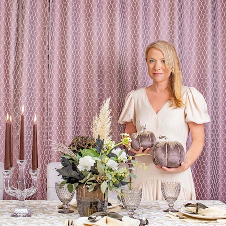 Obrus z motywem kwiatowym Petali – 130 × 200 cm