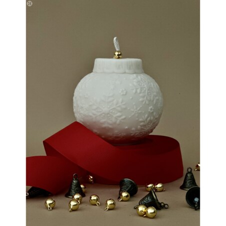 Świeca sojowa ozdobna Bombka świąteczna XL wzór śnieżynki