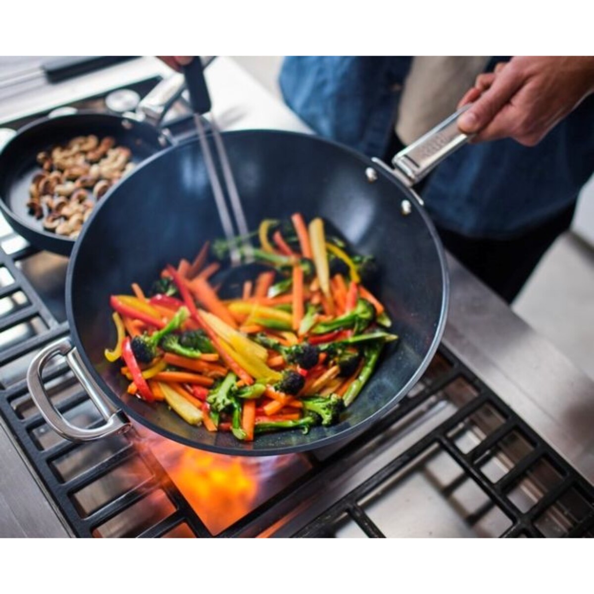 Wok (32 cm) ze składanymi uchwytami Space Joseph Joseph