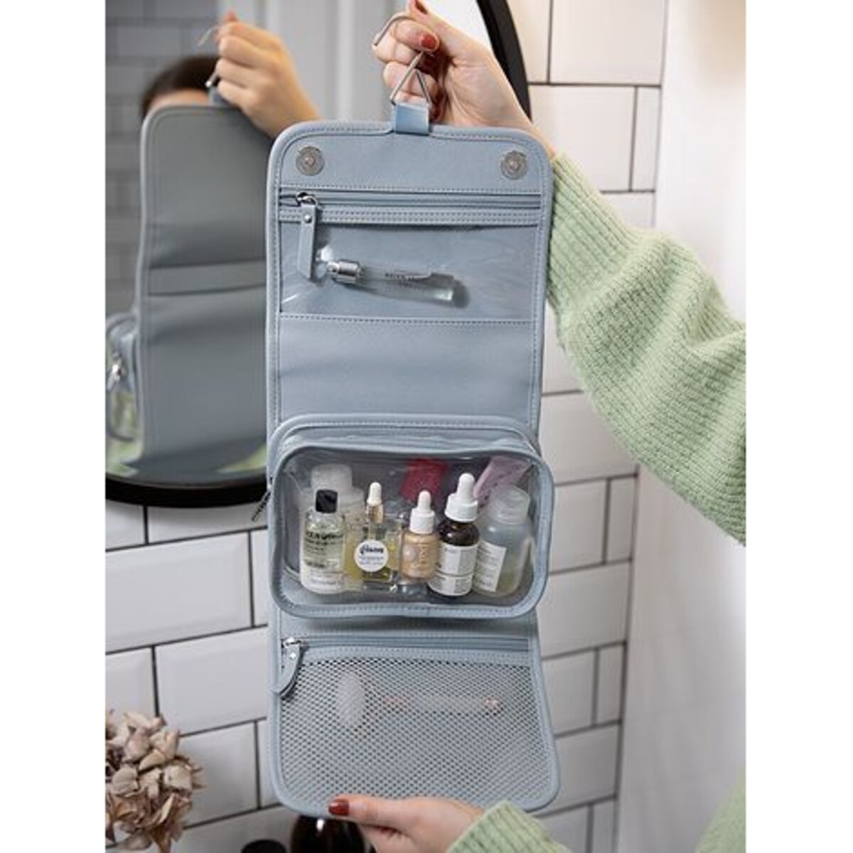Kosmetyczka podróżna do zawieszenia Stackers szaroniebieska