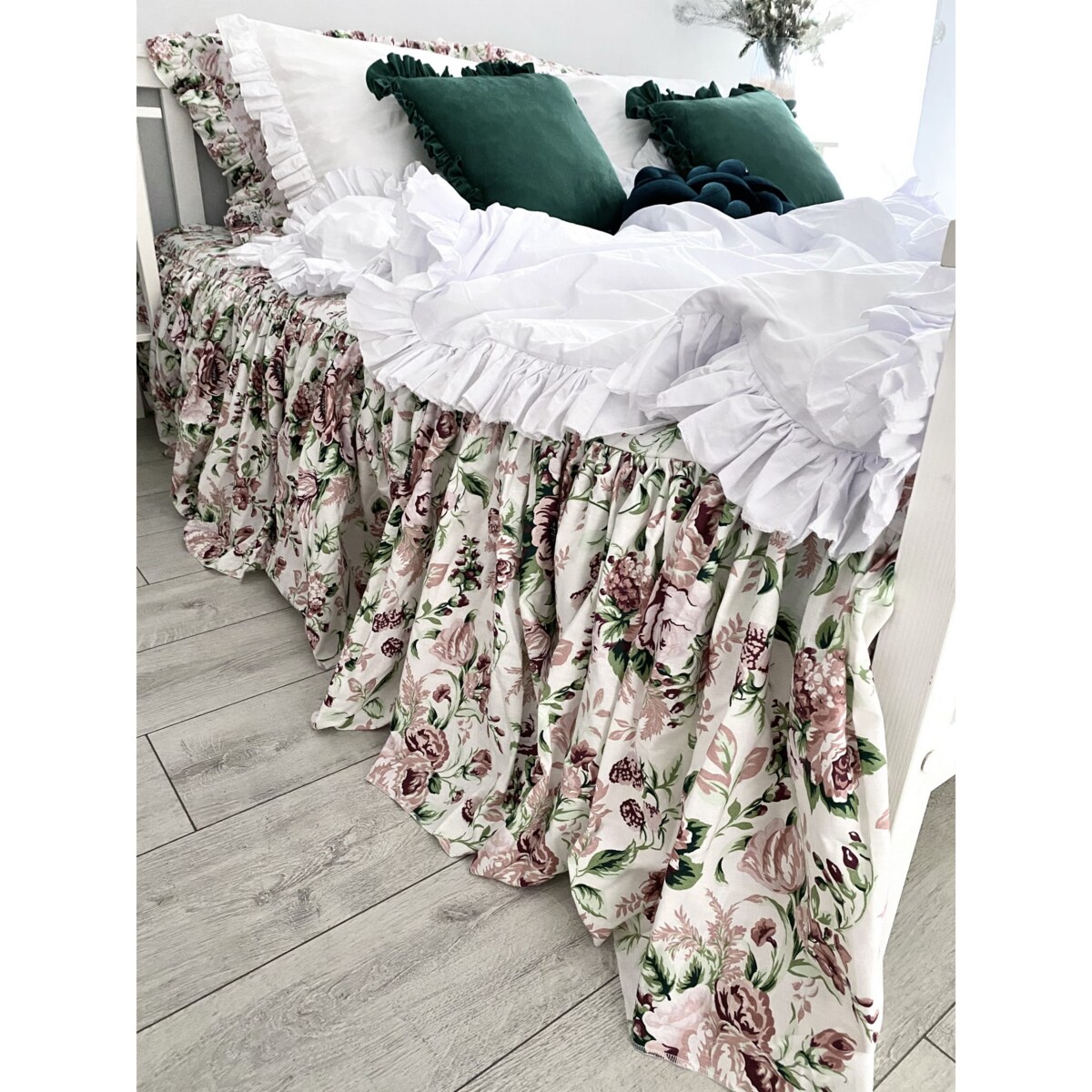 Prześcieradło Na Łóżko Bawełniane Z Ozdobną Falbanką Retro Kwiaty 200 Cm
