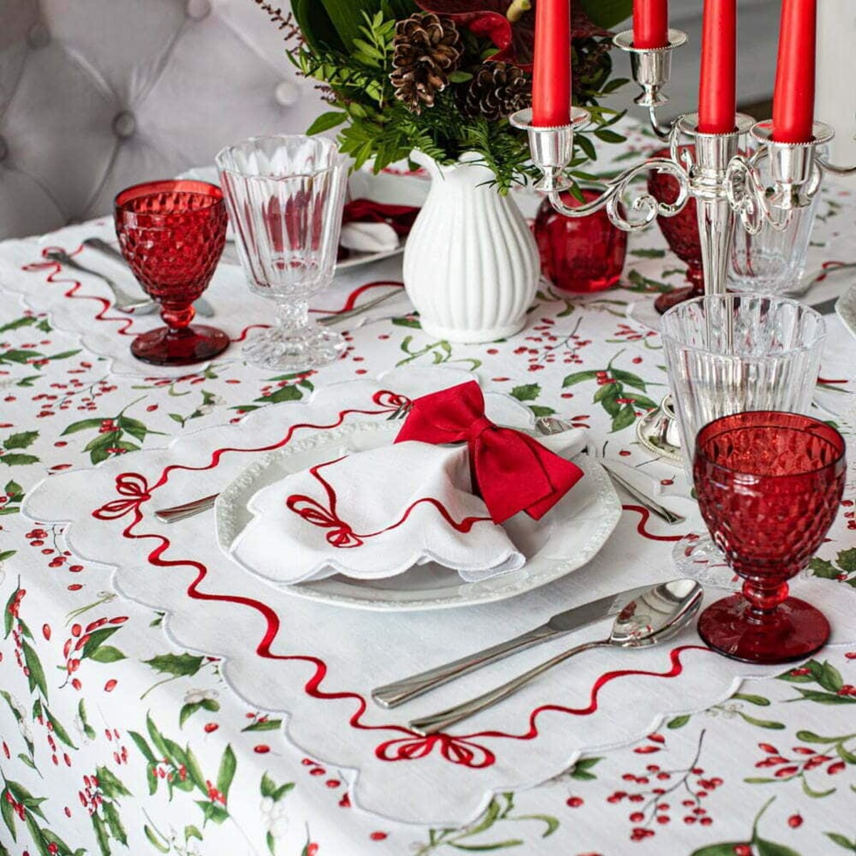 Haftowane serwetki Red Christmas Bows - 6 sztuk