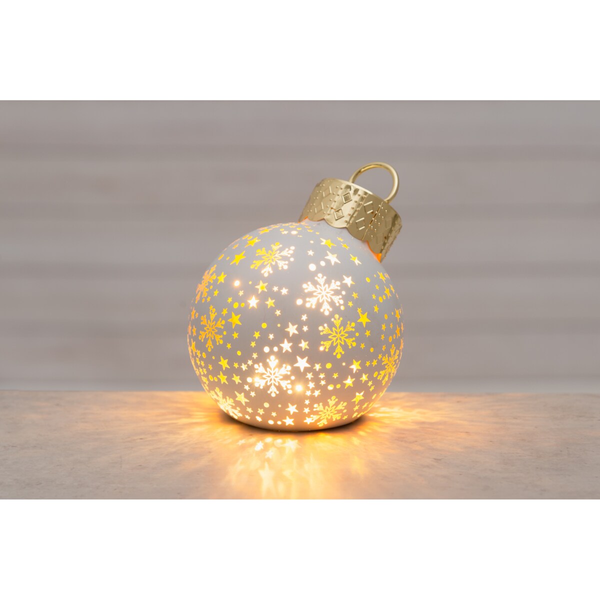 Bombka choinkowa szklana z oświetleniem LED, motyw gwiazdek, Ø 12 x 14 cm