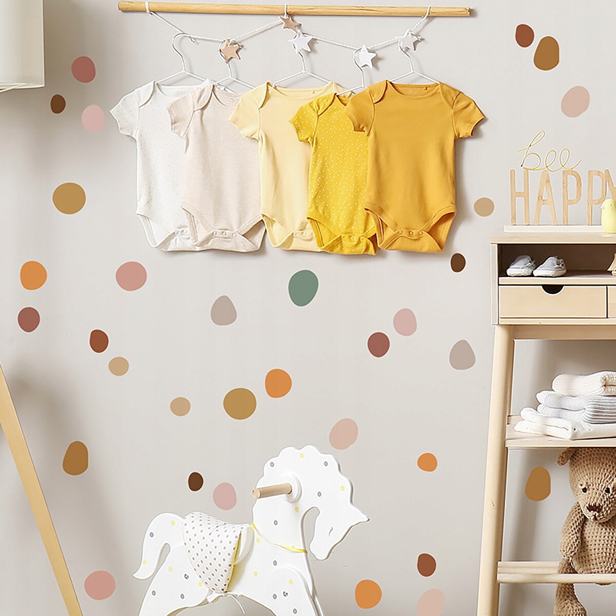 naklejki na ścianę do pokoju dziecka, sipo, kropki boho