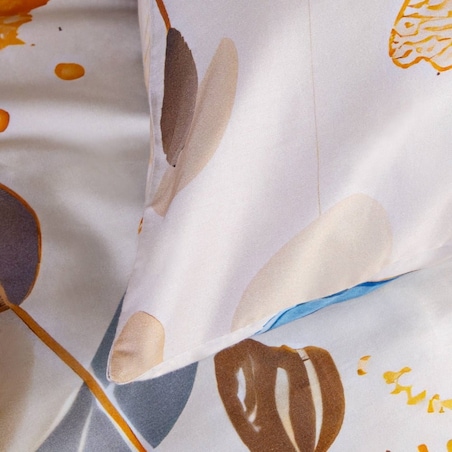 Pościel satyna bawełniana 220x200 Satynlove Premium kremowa z niebieskimi motylami