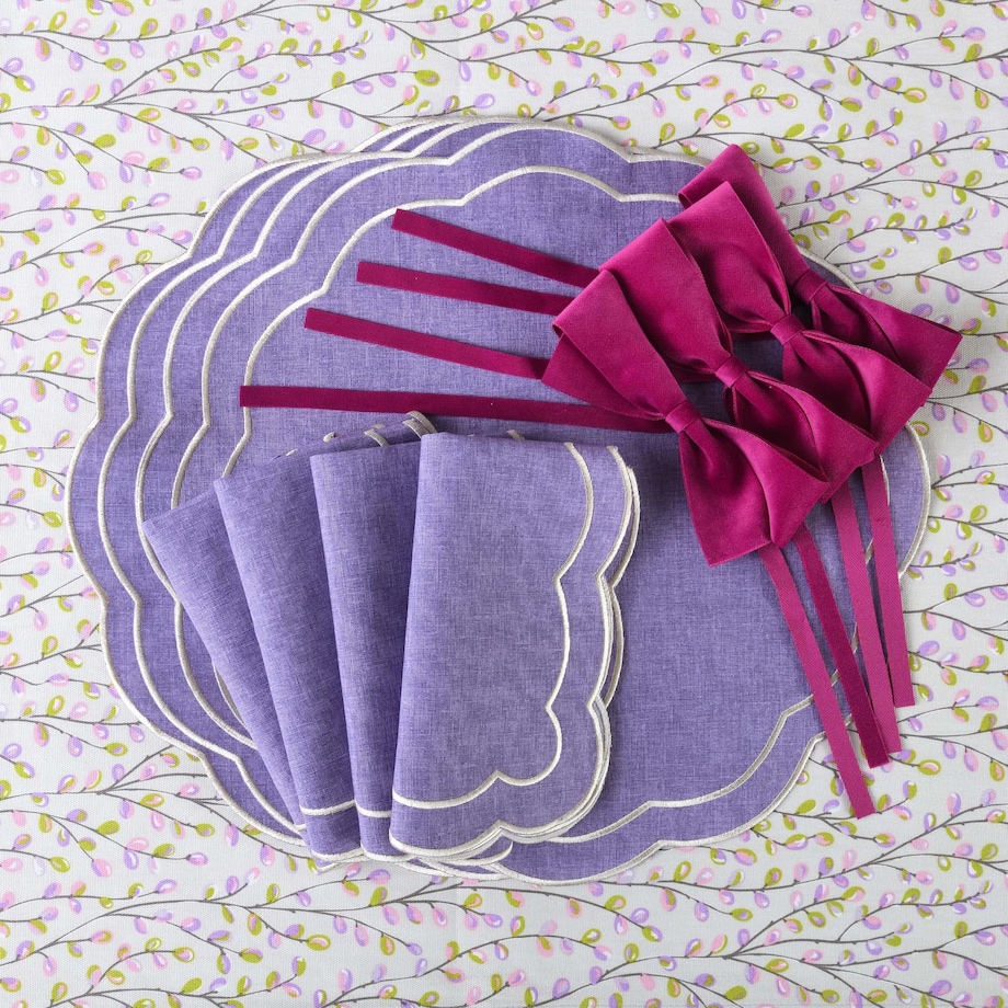 Obrus z motywem gałązek wierzby Purple Willow – 130 × 250 cm