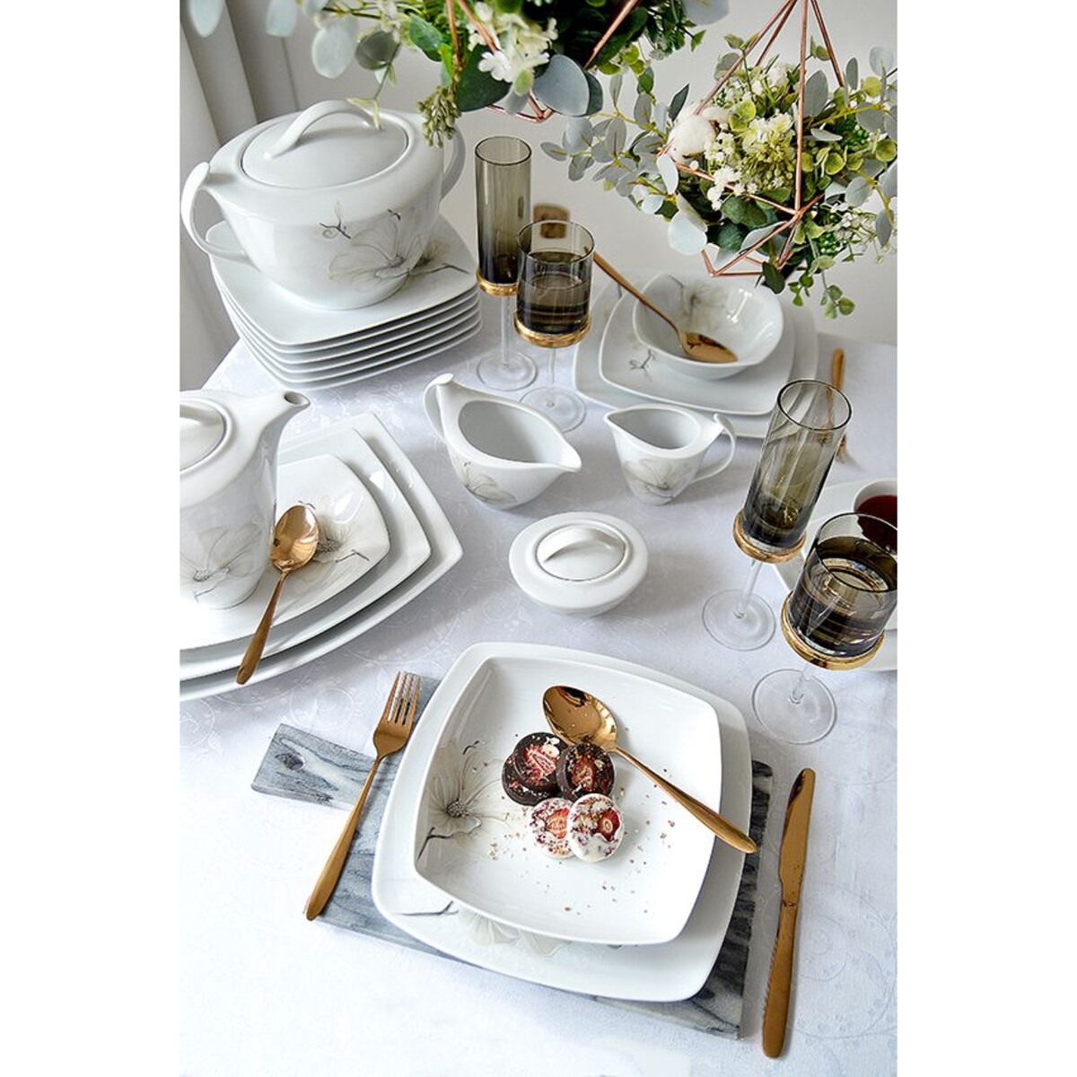 Serwis obiadowy dla 12 osób 44 el. Akcent Magnolia G463