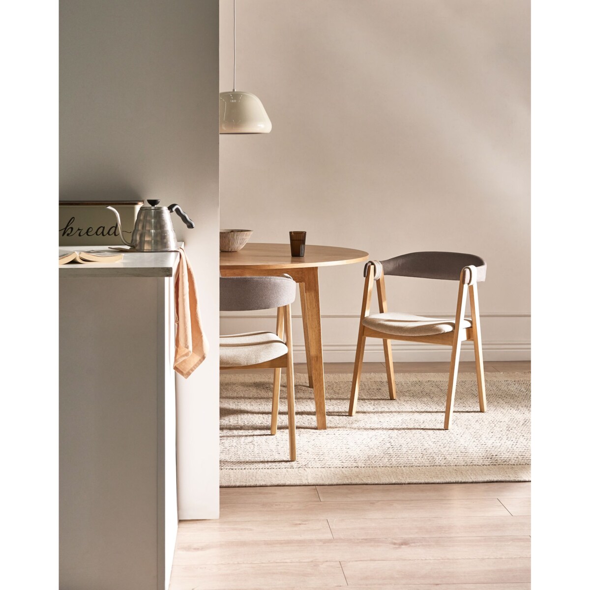 Zestaw 2 krzeseł do jadalni DAY Jasny brąz/ beżowoszary