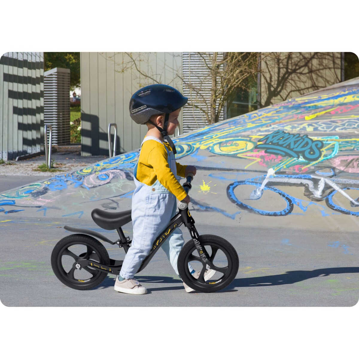 Rowerek biegowy dla dzieci magnesium Ricokids Funnu czarny 760500