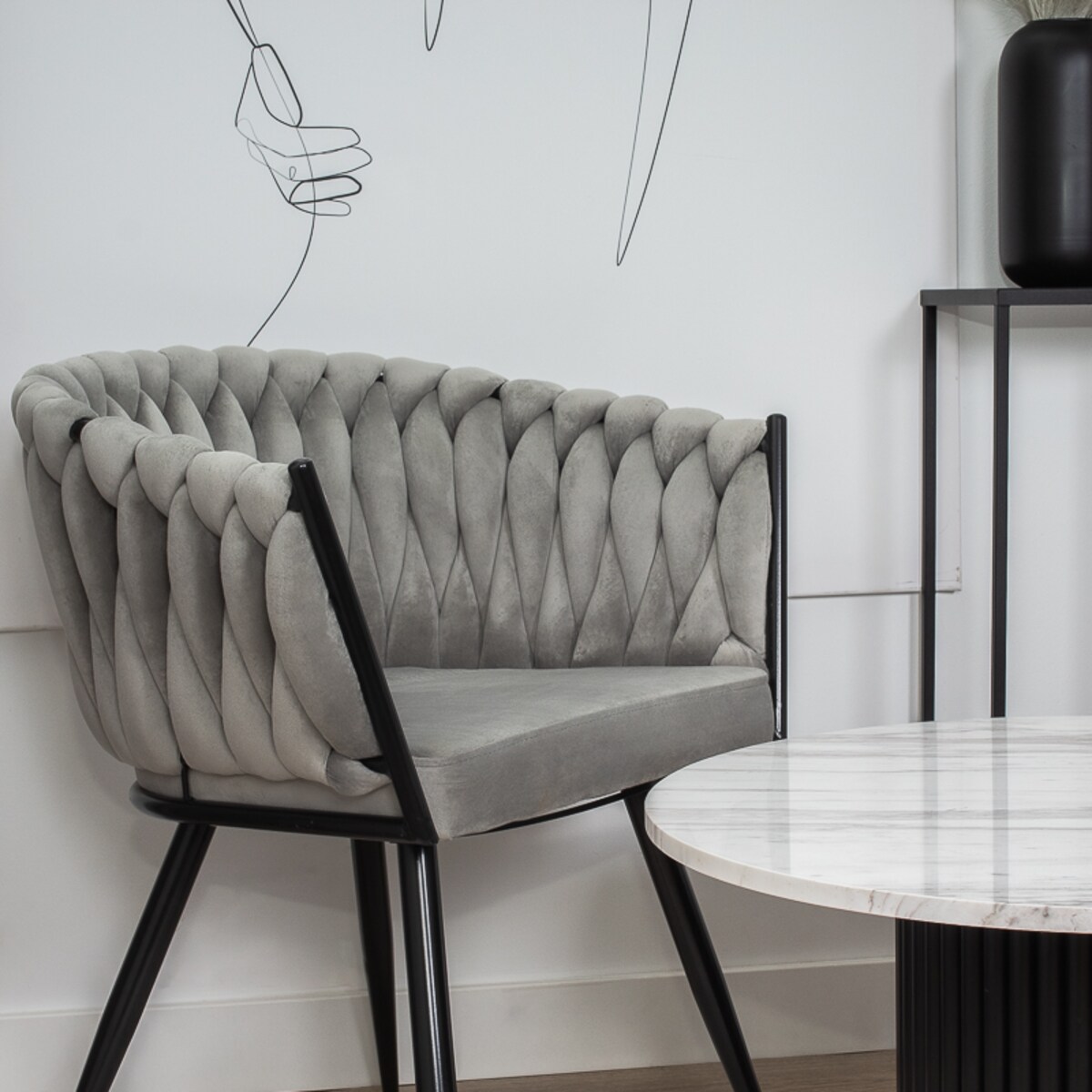 Krzesło tapicerowane do salonu glamour welurowe plecione szare