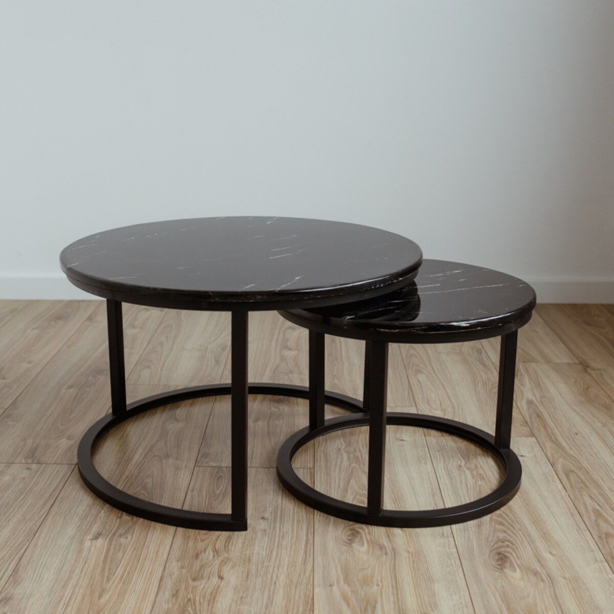 Stolik kawowy okrągły 2w1 biały marmur zestaw 2 stolików kawowych glamour