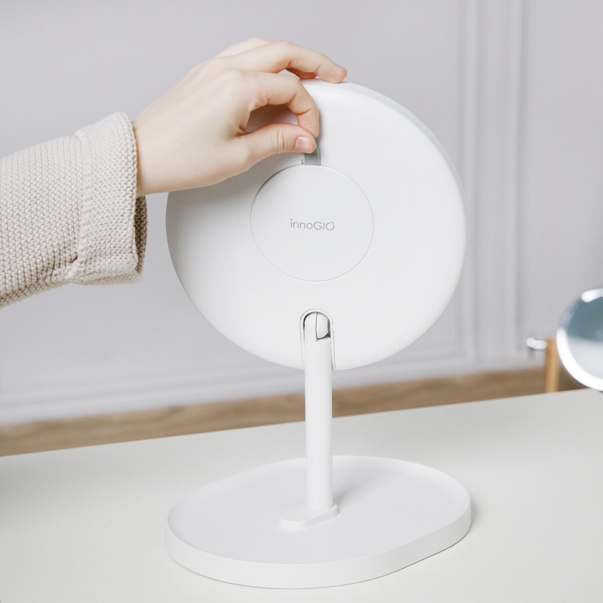 INNOGIO GIOPERFECT DIAMOND GLOW LUSTERKO KOSMETYCZNE Z PODŚWIETLENIEM LED