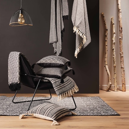 Poduszka dekoracyjna do salonu JENNIE, bawełniana, z frędzlami, 40 x 40 cm