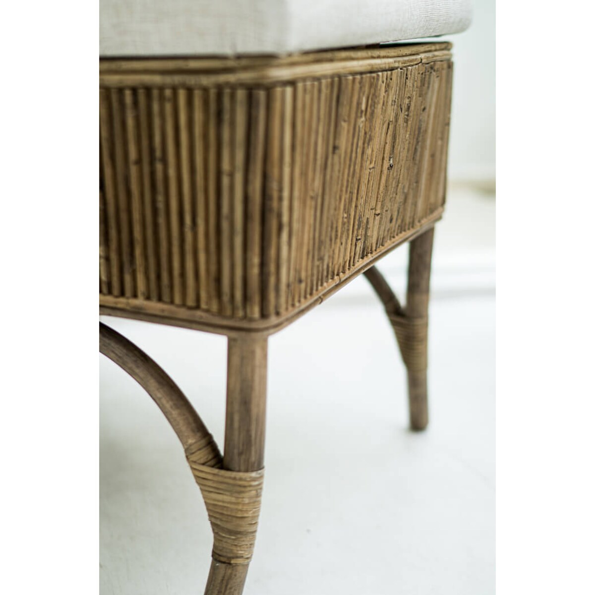 FOTEL RATTANOWY TEGAL LEVI CIEMNY