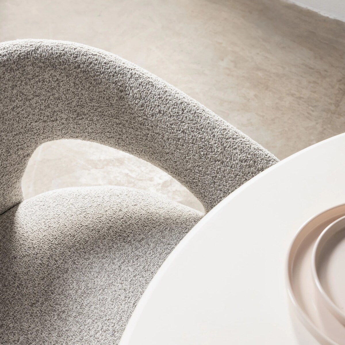 Krzesło tapicerowane HEMBER szarobeżowe 77x62x56 cm