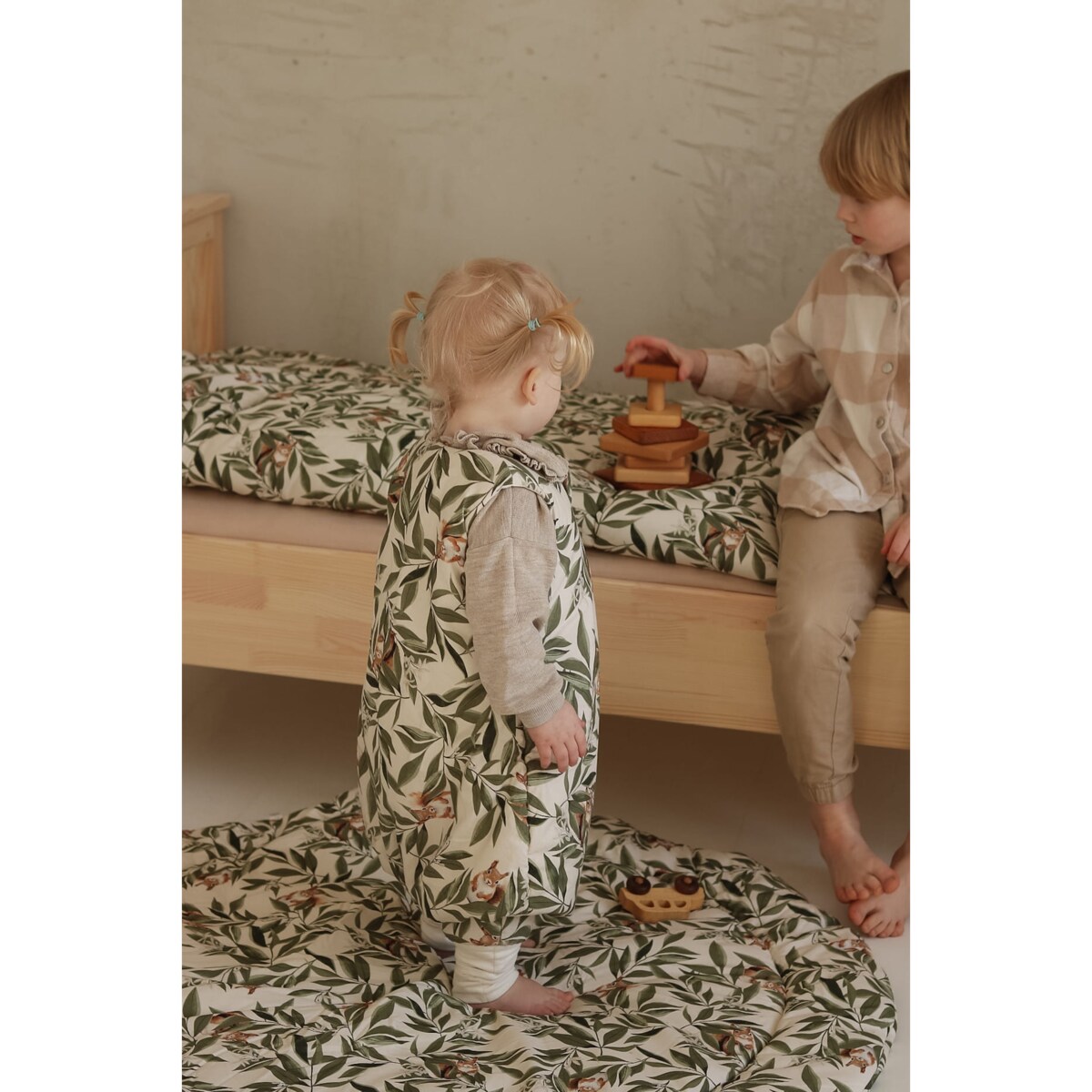 Śpiworek do spania z nogawkami woodland - S