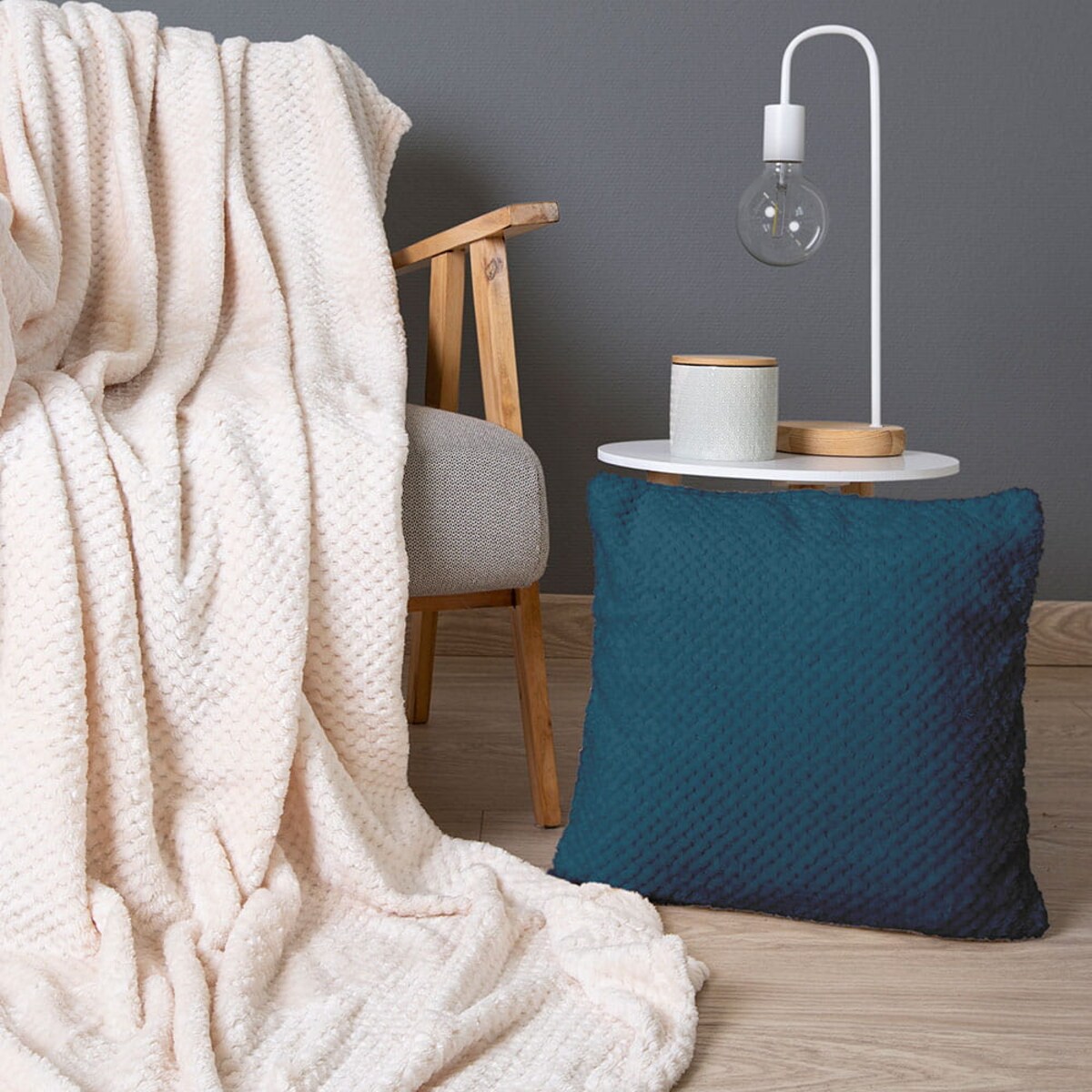 Poszewka żakardowa 40x40 kolor błękit marokański