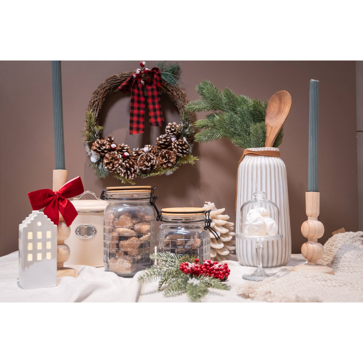 Drewniany świecznik, naturalny, wys. 17 cm