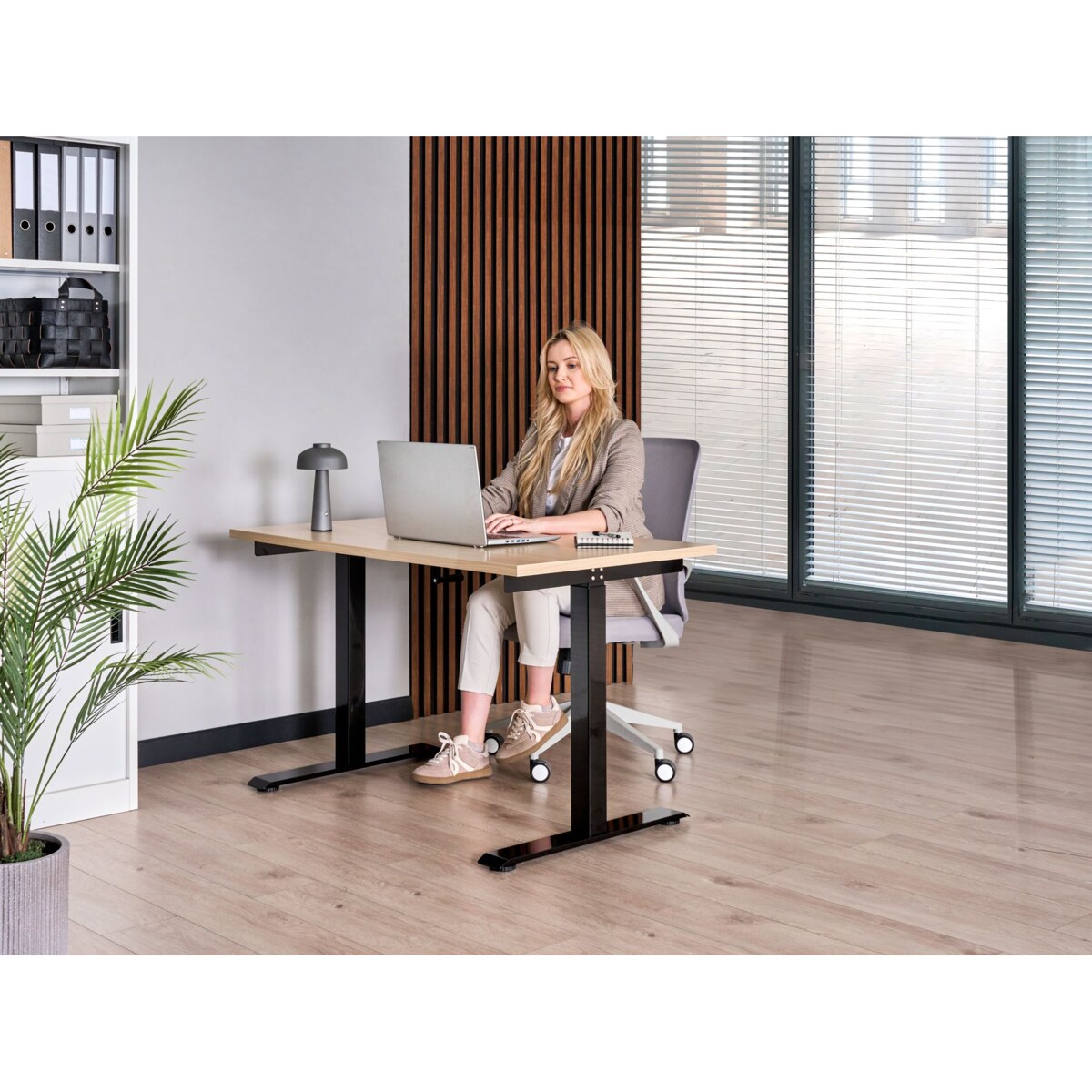 Biurko regulowane manualnie DESTINES Czarny/ jasny brąz 120 cm 60 cm