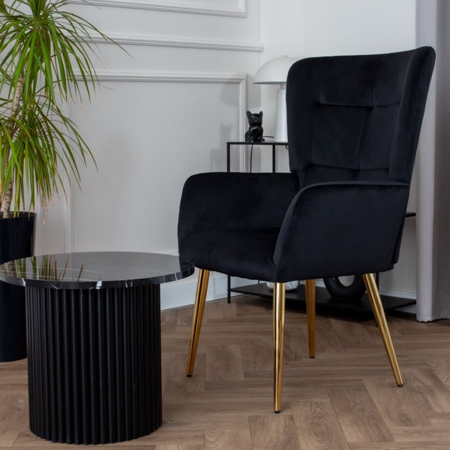 Fotel uszak do salonu wypoczynkowy welurowy tapicerowany czarny złote nogi