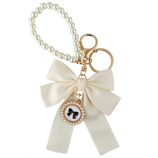 Brelok do kluczy z kremową KOKARDĄ i perłami BRL362K