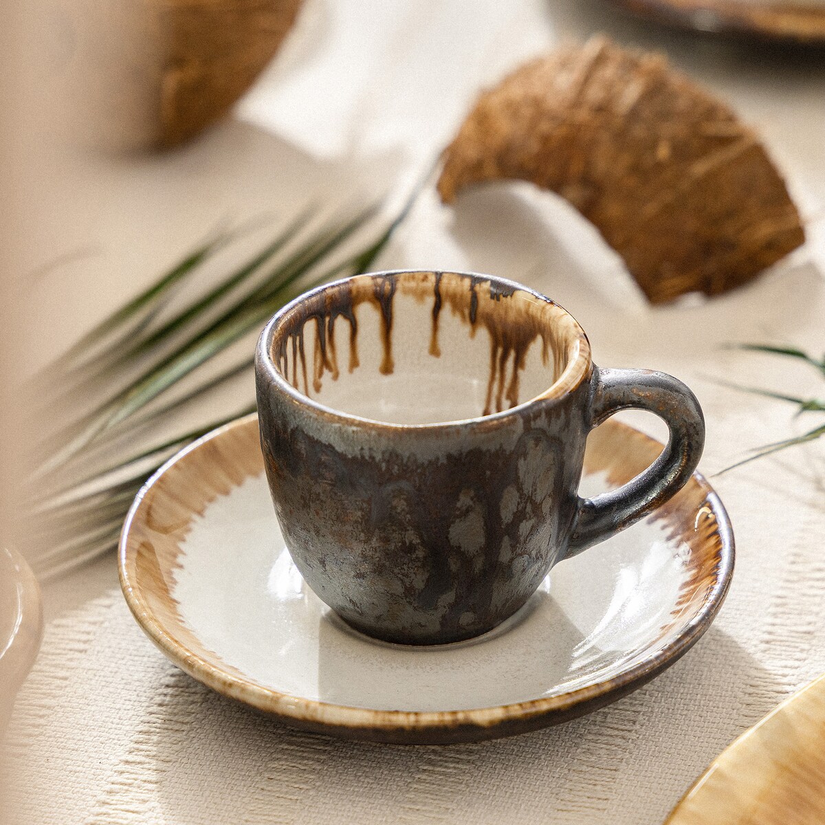 Konsimo PRIMA Zestaw kawowy espresso 6 os. (18 el.), jasnobeżowy