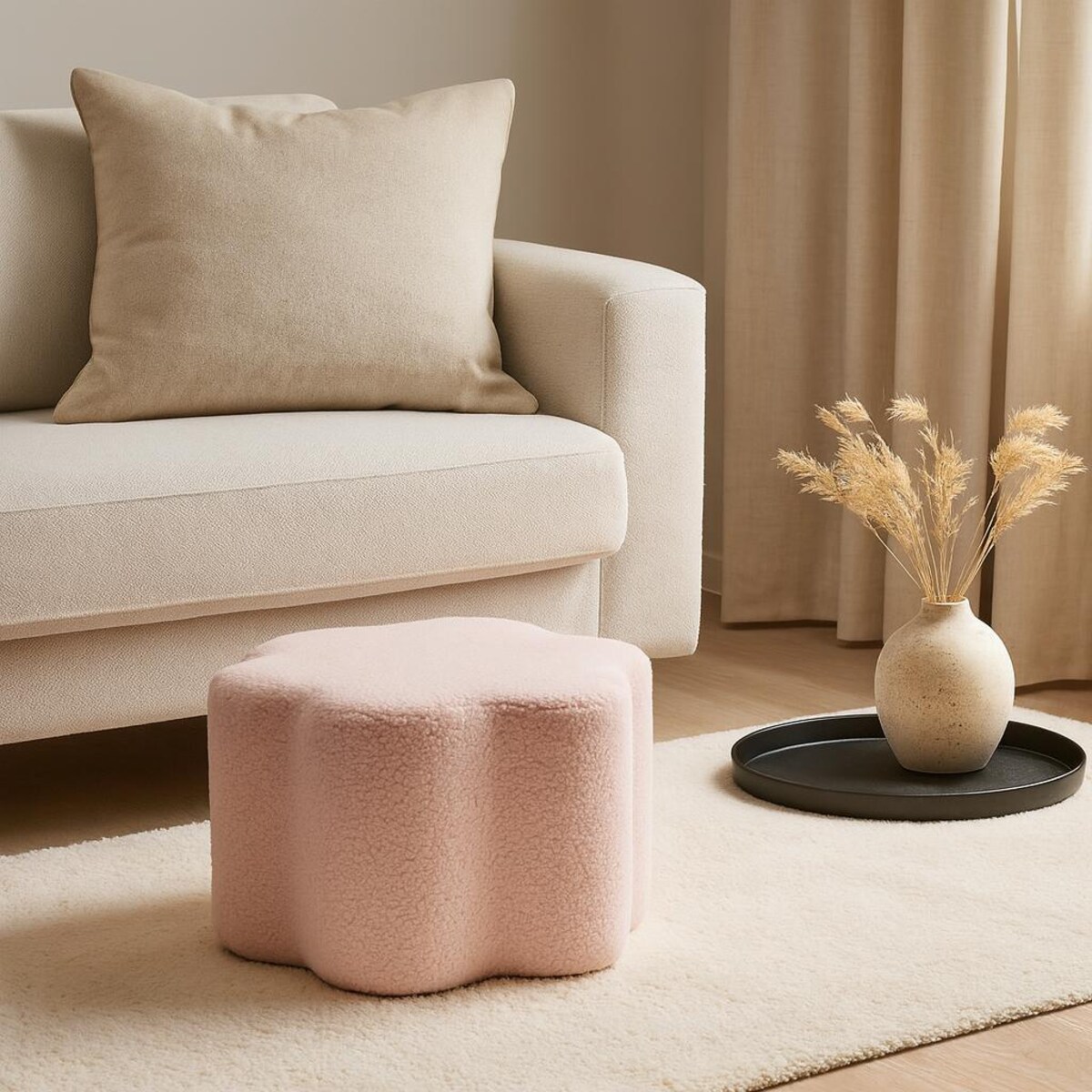 Pufa kwiatek YORE, tapicerka baranek, 34 x 34 x 29 cm