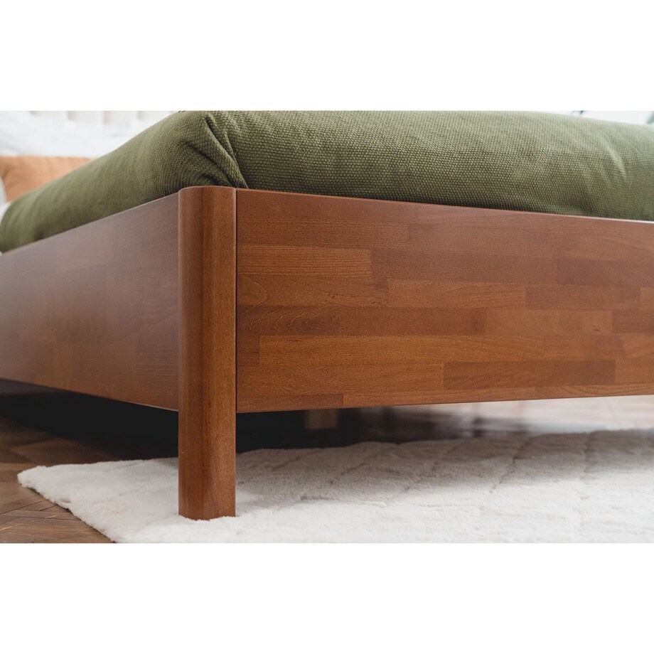 Tapicerowane łóżko drewniane bukowe Visby MODENA z wysokim zagłówkiem / 180x200 cm, kolor orzech, zagłówek Casablanca 2301