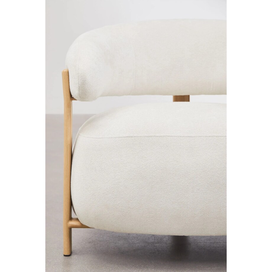 Fotel z tkaniny szenilowej Jolie, jasne drewno, kremowo-beżowy