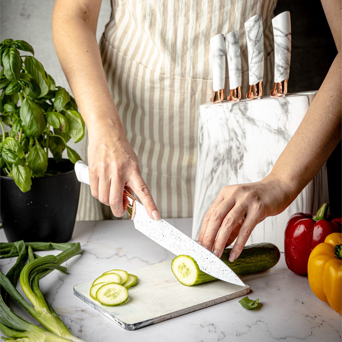 Zestaw noży kuchennych w bloku 5 elementów noże biały KLAUSBERG