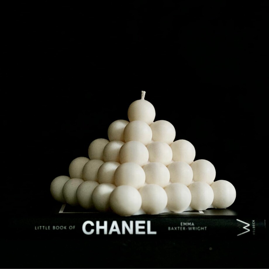 Świeca sojowa ozdobna Piramida