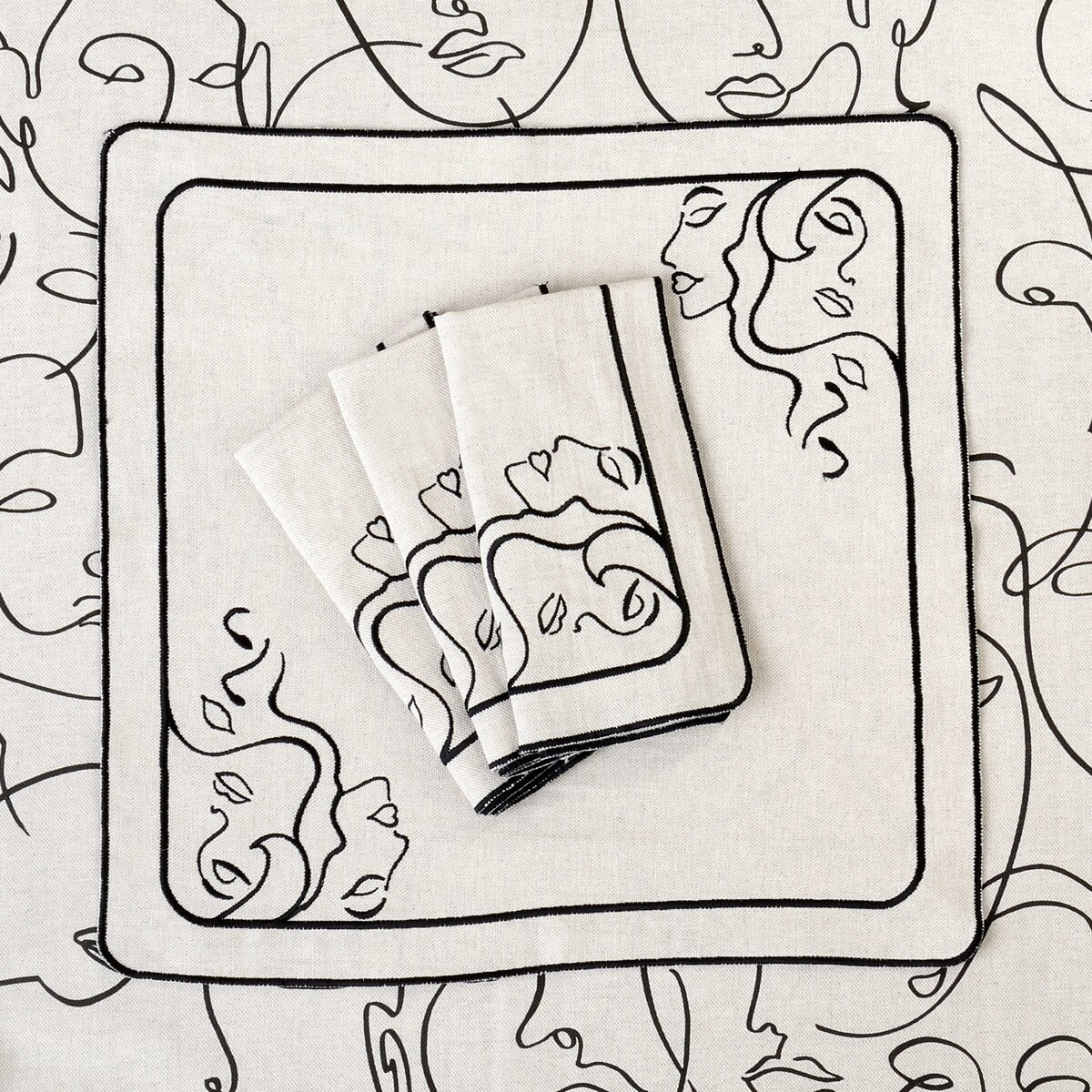 Bieżnik Venus - 50 cm x 140 cm