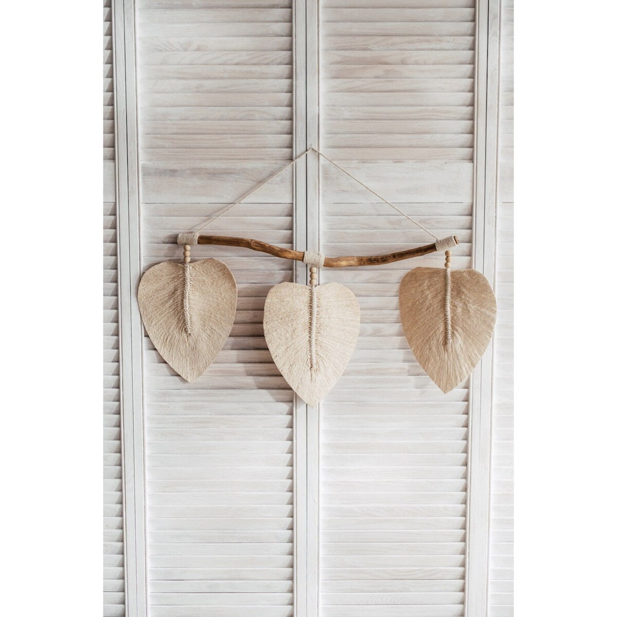 DEKORACJA ŚCIENNA TRZY LIŚCIE II