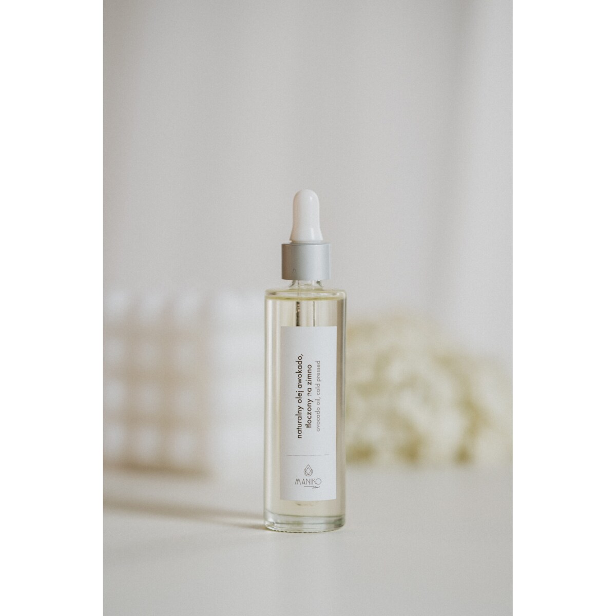 Naturalny olej z awokado, tłoczony na zimno