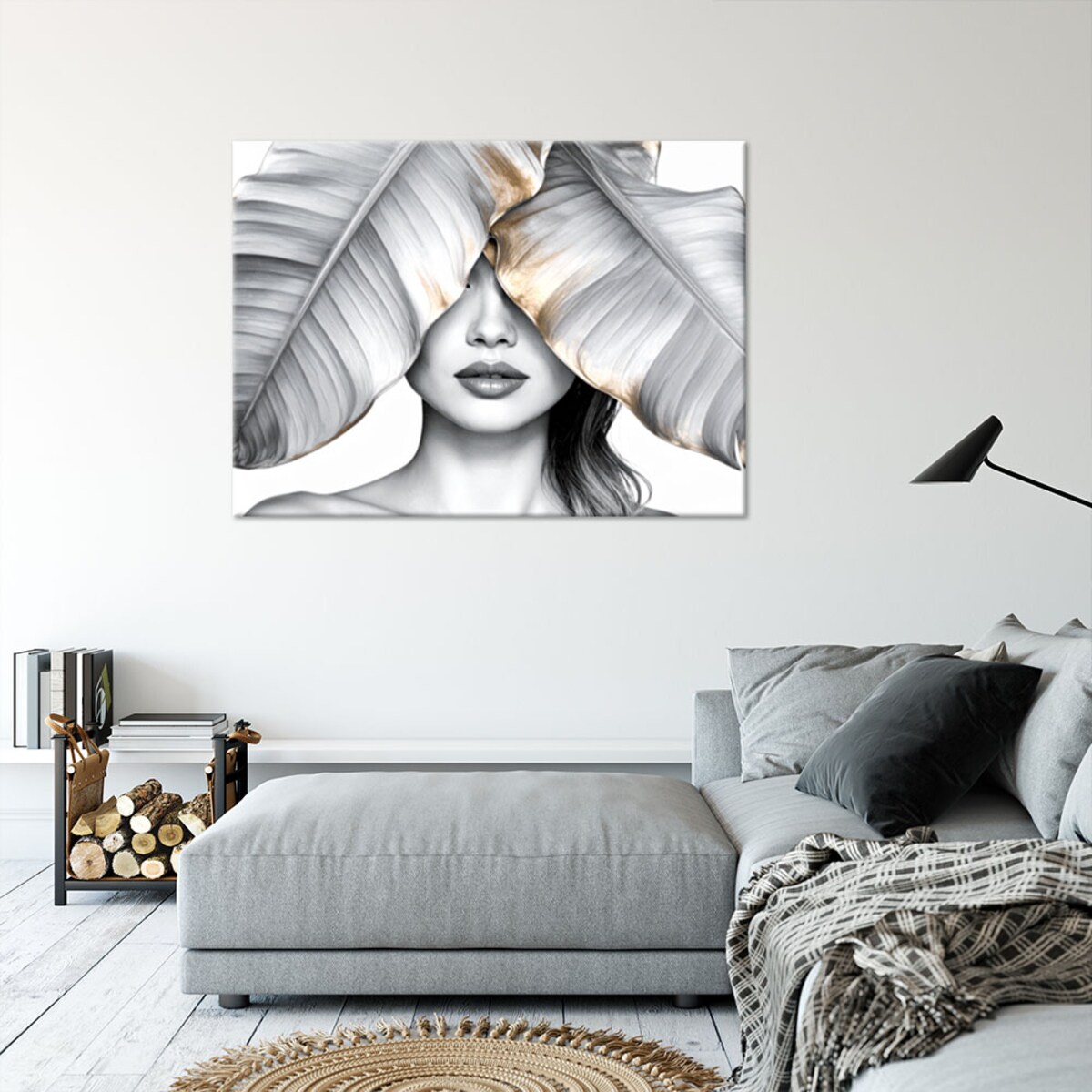 Obraz do salonu sypialni, Kobieta i srebrno złote liście bananowca 100x70