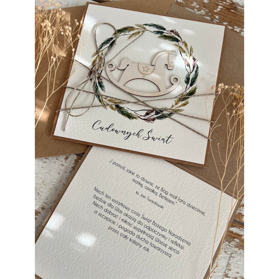 Kartka świąteczna na Boże Narodzenie ręcznie robiona z wiankiem i konikiem - gotowe najpiękniejsze życzenia świąteczne