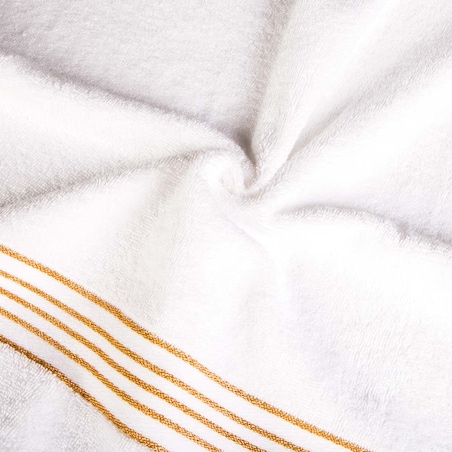 Ręcznik kąpielowy 70x140 cm bawełniany kolor biały z bordiurą w złote paski 500 g/m2 TIWANO