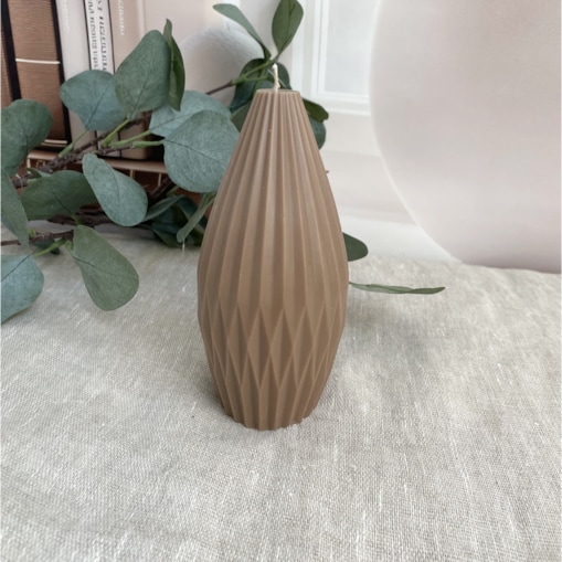 Podziel się: Pinterest Świeca ekologiczna sojowa dekoracyjna "Grusha" 137x65mm brązowa