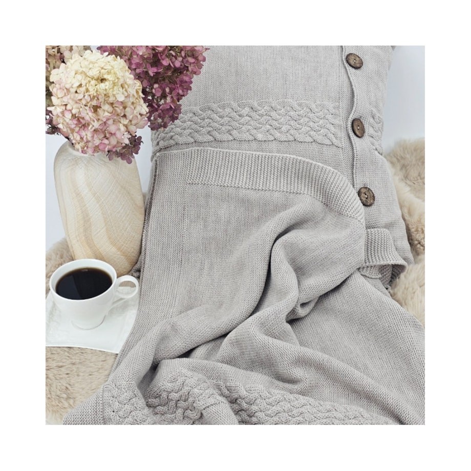 Koc dzianinowy z wełny MERINO 150x200 cm – FLORENCE SAND