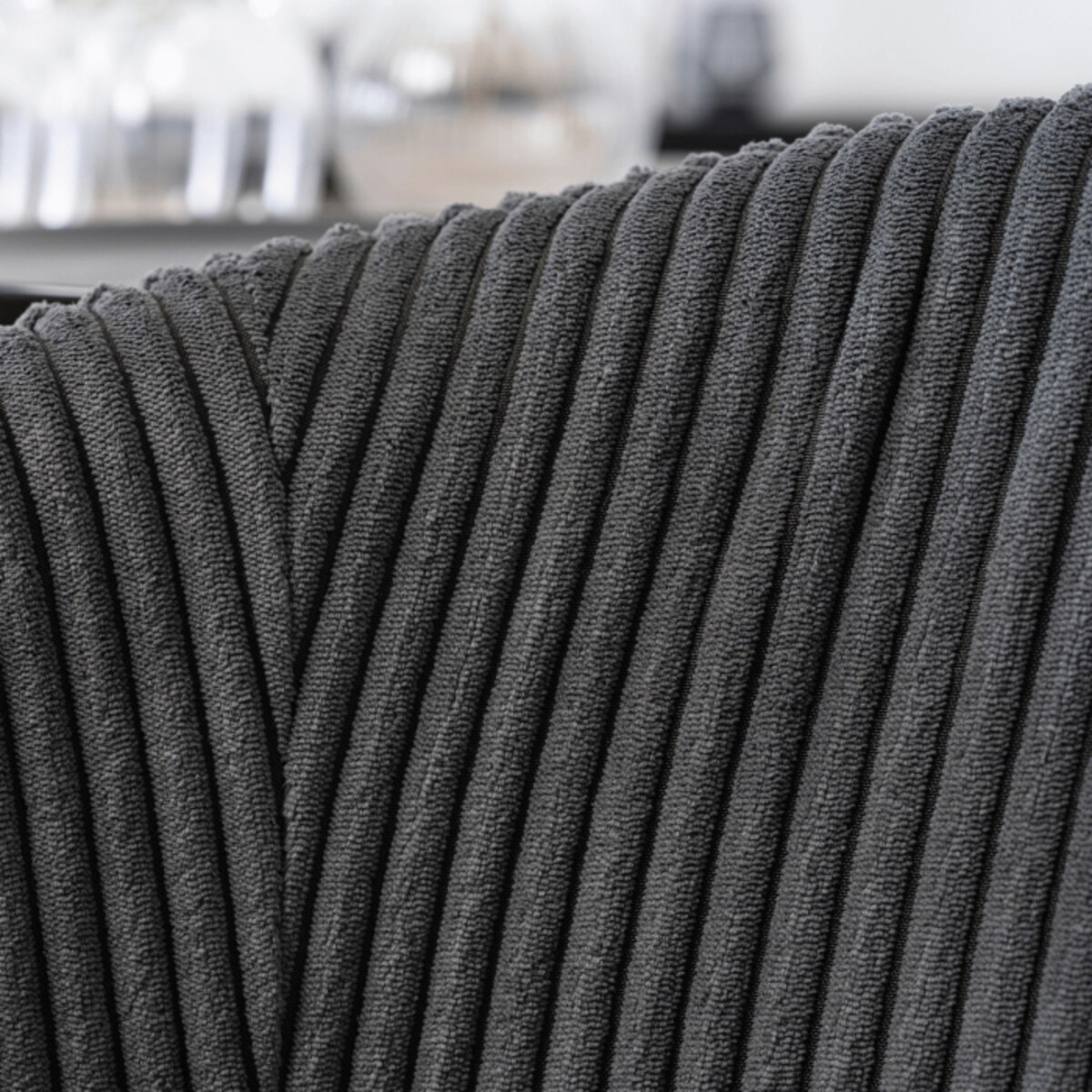 Krzesło Tapicerowane TINKA Czarne Sztruksowe Nowoczesne Loft