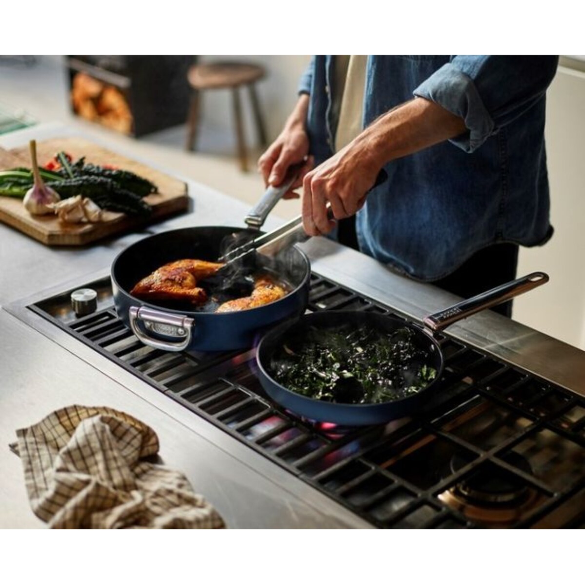 Patelnia (28 cm) ze składanym uchwytem Space Joseph Joseph