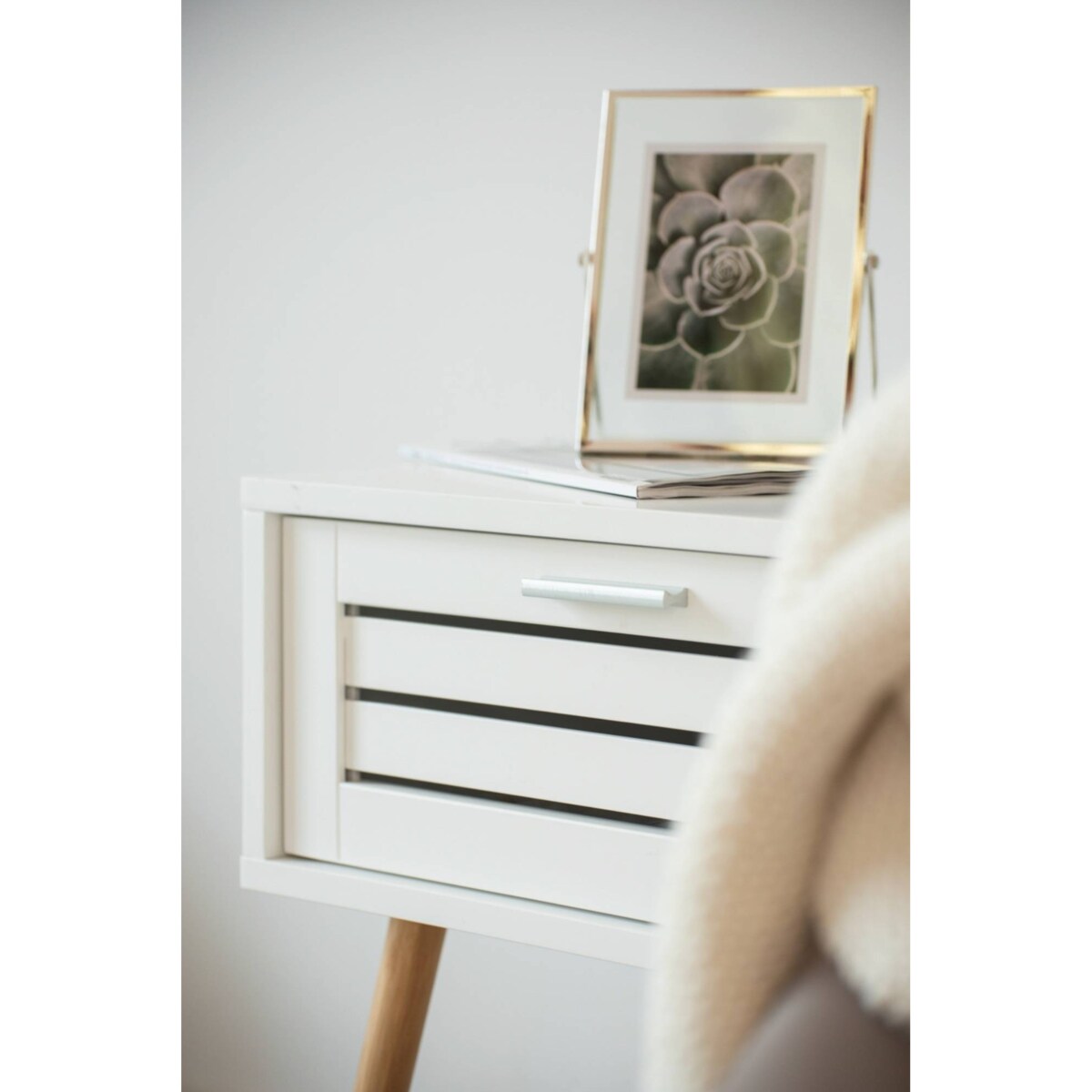 Mini komoda, stolik pomocniczy z szufladą FINJA, bambusowy, WENKO