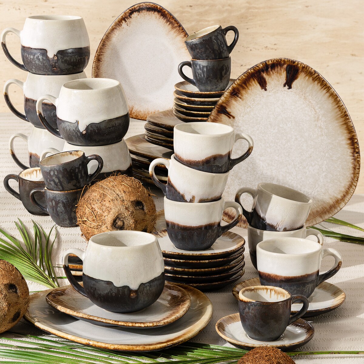 Konsimo PRIMA Zestaw kawowo-śniadaniowy 6 os. (42 el.) , jasnobeżowy