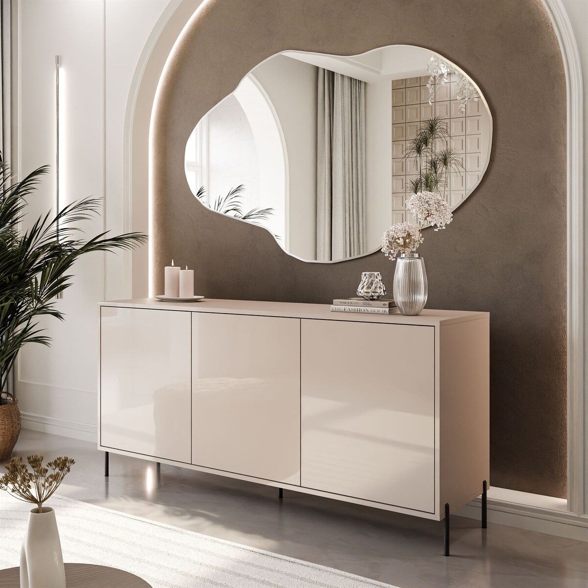 Trzydrzwiowa komoda SANAYI na wysokich, prostych, czarnych nóżkach, kaszmir połysk