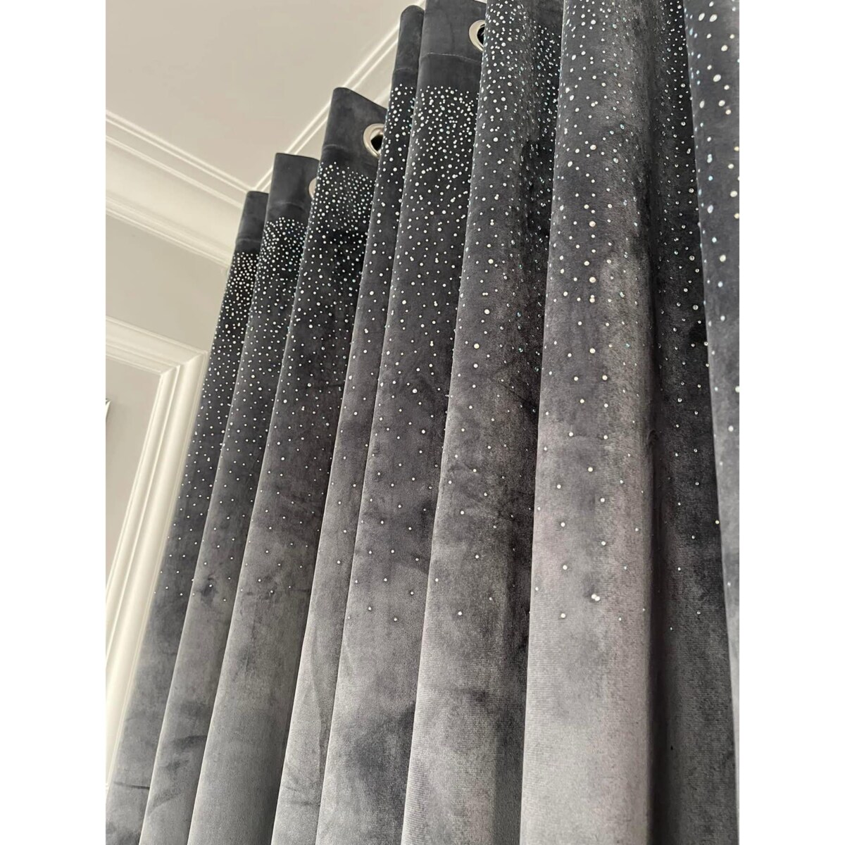 Zasłona welurowa "metor" z błyszczącą aplikacją od góry 140x250 cm przelotki | szary