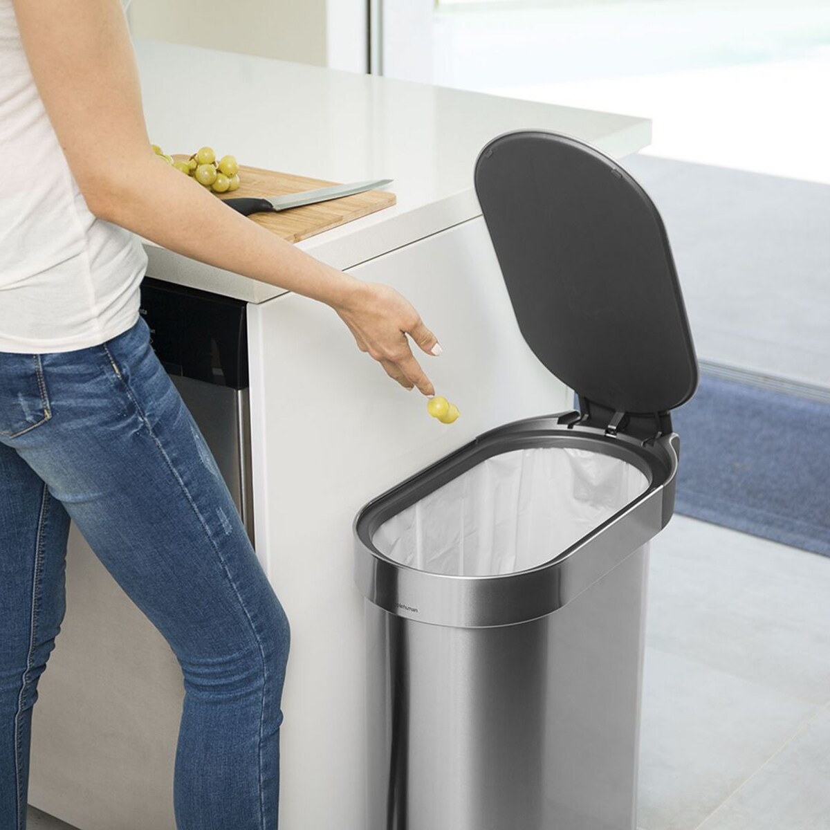 Kosz na śmieci 45L pedałowy SLIM - stal FPP / simplehuman